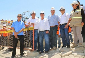 Cascadas de millones para obras de agua y saneamiento en Región Ica - VIDEO Cascadas de millones para obras de agua y saneamiento en Región Ica - VIDEO