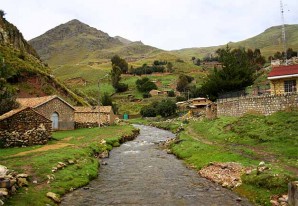 No solamente el distrito de Huachos, Sacsamarca y San Gerónimo también tienen problemas No solamente el distrito de Huachos, Sacsamarca y San Gerónimo también tienen problemas