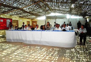 Autoridades de Cañete aprueban anexar ciertos caseríos a Nuevo Ayacucho Autoridades de Cañete aprueban anexar ciertos caseríos a Nuevo Ayacucho