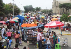 Querían cambiar por decreto una costumbre que está en el ADN de los peruanos Querían cambiar por decreto una costumbre que está en el ADN de los peruanos
