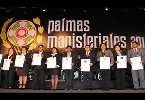 Minedu entrega Palmas Magisteriales a veinte profesionales de la educación - VIDEO Minedu entrega Palmas Magisteriales a veinte profesionales de la educación - VIDEO