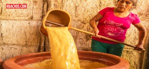 Breve historia de la bebida emblemática de los peruanos, la Chicha de Jora Breve historia de la bebida emblemática de los peruanos, la Chicha de Jora
