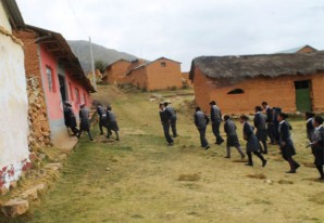 En la Huancavelica de privilegios y favoritismos la vida escolar no es igual para todos En la Huancavelica de privilegios y favoritismos la vida escolar no es igual para todos