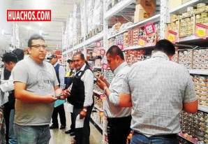 En Ica peinan la provincia para detectar tiendas que venden conservas chinas En Ica peinan la provincia para detectar tiendas que venden conservas chinas