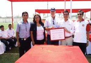 Se firma convenio de atletismo para buscar la bala chinchana del futuro Se firma convenio de atletismo para buscar la bala chinchana del futuro