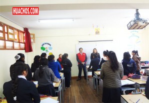 Contraloría y Minedu verifican prestación de servicios educativos en Huancavelica Contraloría y Minedu verifican prestación de servicios educativos en Huancavelica