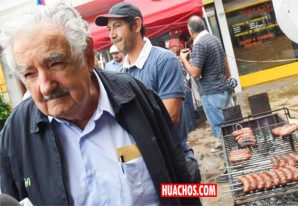 Entre dos chorizos de un buen asado, El Pepe se pronuncia para no decir nada Entre dos chorizos de un buen asado, El Pepe se pronuncia para no decir nada