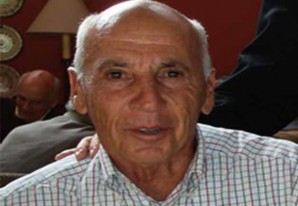 "La mano invisible" del millonario chinchano Tallo Masías y el estadio de fútbol "La mano invisible" del millonario chinchano Tallo Masías y el estadio de fútbol