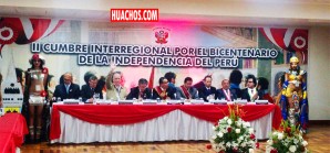 Otra cumbre más con buenos discursos, flores, chicas bonitas y huaylas a granel - VIDEO Otra cumbre más con buenos discursos, flores, chicas bonitas y huaylas a granel - VIDEO