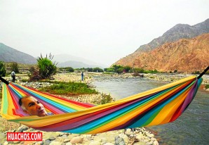 Mientras que los chinchanos hacen la siesta, la época de lluvias torrenciales se aproxima Mientras que los chinchanos hacen la siesta, la época de lluvias torrenciales se aproxima