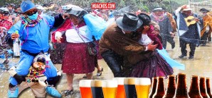 Agua, serpentina, talco, música, danzas y trago mucho trago | VIDEOS Agua, serpentina, talco, música, danzas y trago mucho trago | VIDEOS