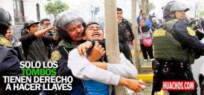 Fiscalía solicitó comparecencia restringida para profesores que agredieron a policías Fiscalía solicitó comparecencia restringida para profesores que agredieron a policías