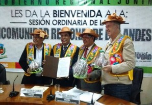 Gores asumen compromiso para luchar contra desnutrición crónica y anemia infantil Gores asumen compromiso para luchar contra desnutrición crónica y anemia infantil