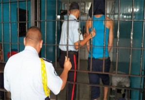 Investigan denuncias de presunto canibalismo en prisión de San Cristóbal, Venezuela Investigan denuncias de presunto canibalismo en prisión de San Cristóbal, Venezuela