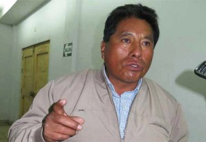 Dirigente comunal advierte que si no respetan los acuerdos cierran con cemento compuerta del PETACC Dirigente comunal advierte que si no respetan los acuerdos cierran con cemento compuerta del PETACC