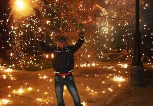 Huachos en todos los setiembres es luces, sonidos, sabores y colores Huachos en todos los setiembres es luces, sonidos, sabores y colores