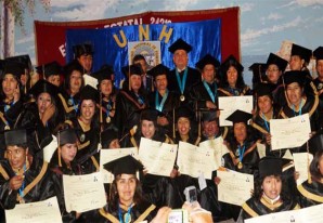 Jóvenes huancavelicanos prefieren estudiar carreras universitarias que técnicas Jóvenes huancavelicanos prefieren estudiar carreras universitarias que técnicas