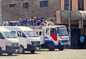 Como si no hubiera pasado nada, los camiones mixtos circulan como siempre Como si no hubiera pasado nada, los camiones mixtos circulan como siempre