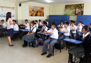 Hagamos que los maestros sean estrellas como los de la música o del deporte Hagamos que los maestros sean estrellas como los de la música o del deporte