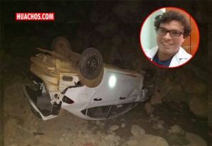 Volcadura de automóvil deja grave a médico Serum y a su acompañante Volcadura de automóvil deja grave a médico Serum y a su acompañante