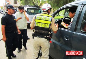 Servicio a la ciudadanía: ¿Qué debes hacer cuando un policía detiene tu vehículo? Servicio a la ciudadanía: ¿Qué debes hacer cuando un policía detiene tu vehículo?