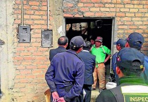 Inquilinos se atrincheran en vivienda y amenazan con estallar balón de gas Inquilinos se atrincheran en vivienda y amenazan con estallar balón de gas