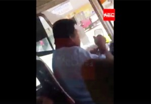 Choferes de la empresa de transportes Etransa manejan comiendo arroz con pato Choferes de la empresa de transportes Etransa manejan comiendo arroz con pato