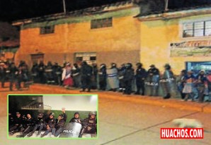 Una fiesta religiosa se descontrola, «turbas divinas» atacan a las fuerzas del orden Una fiesta religiosa se descontrola, «turbas divinas» atacan a las fuerzas del orden